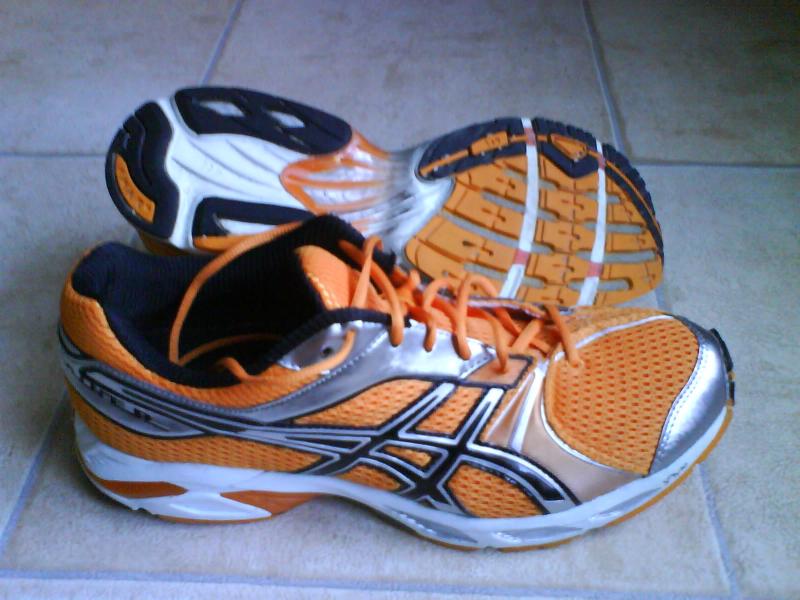 Vends Asics DS trainer T 12 1/2 us