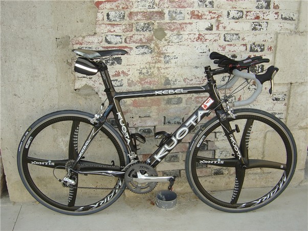 VENDS : paire de ROUES XENTIS carbone