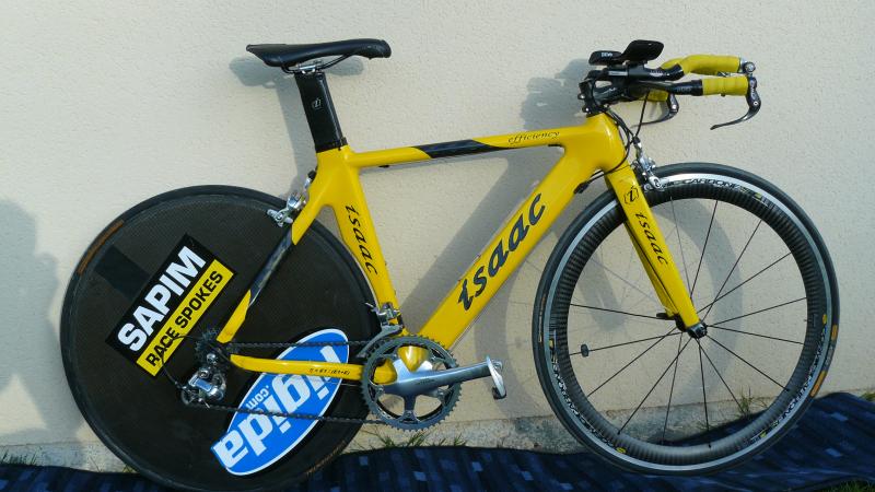 velo clm ou chrono  ISAAC