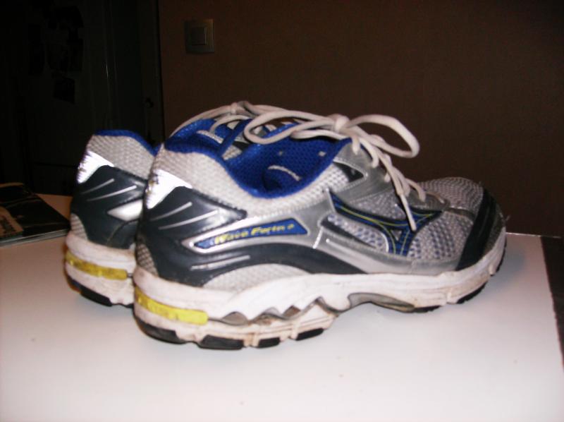 mizuno wave fortis 3
