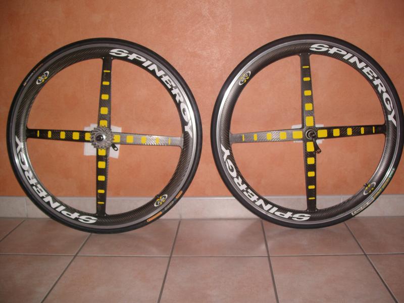 paire de roues SPINERGY REV'X carbone 700c