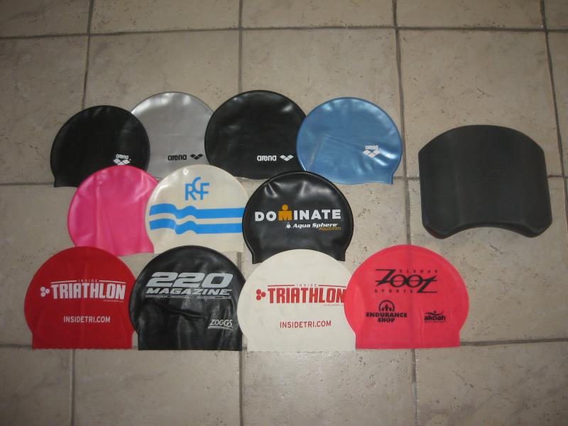 Lot de bonnets de natation